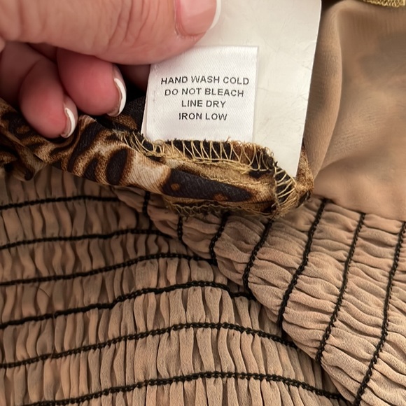 ESSUE LEOPARD PRINT CROPPED TOP - Picture 15 of 15